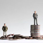 4 Smart Tips to Break Free from Poverty Fast